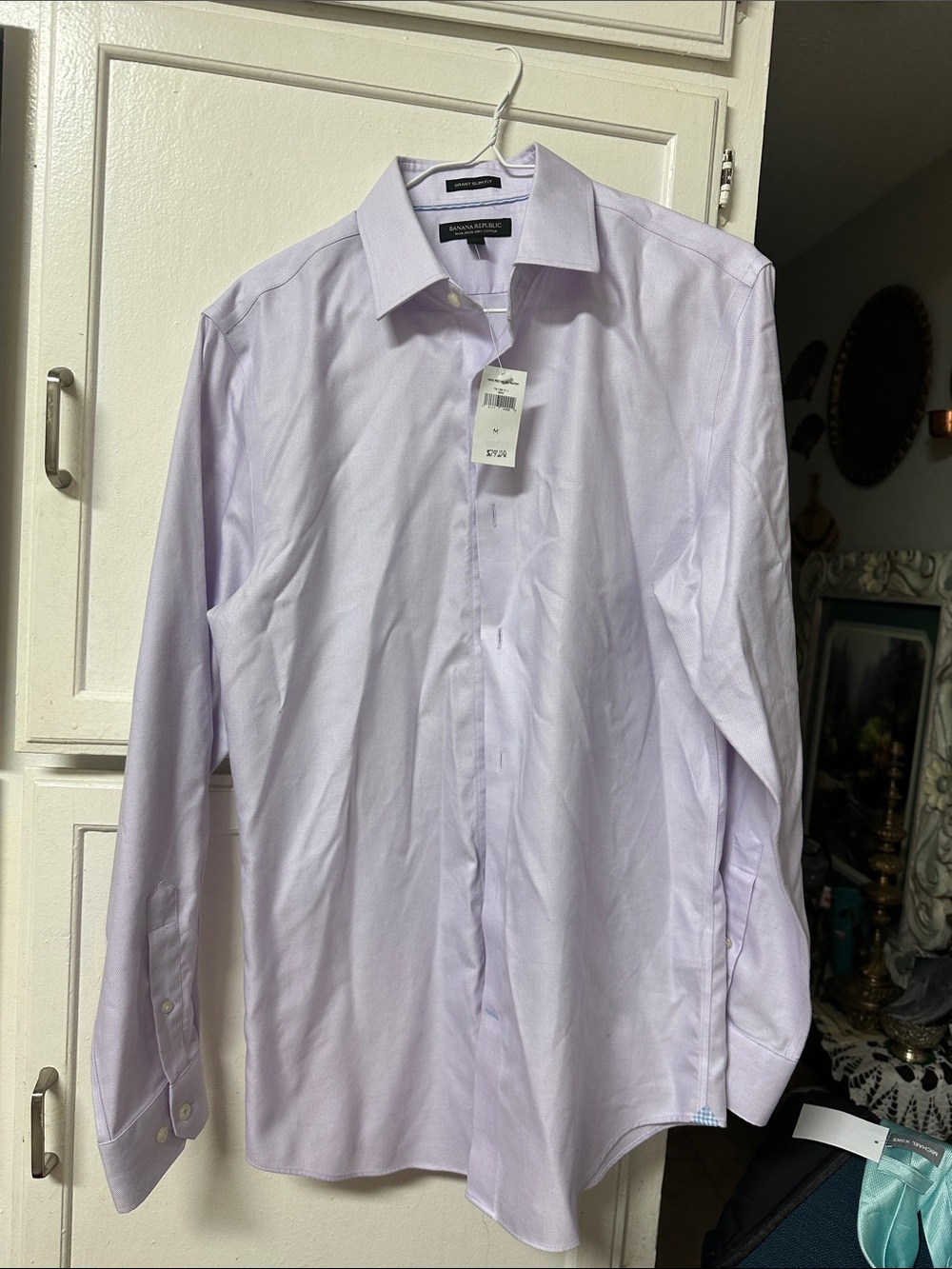 Banana Republic Men’s Light Lavender Dress Shirt - Classic Spread Collar